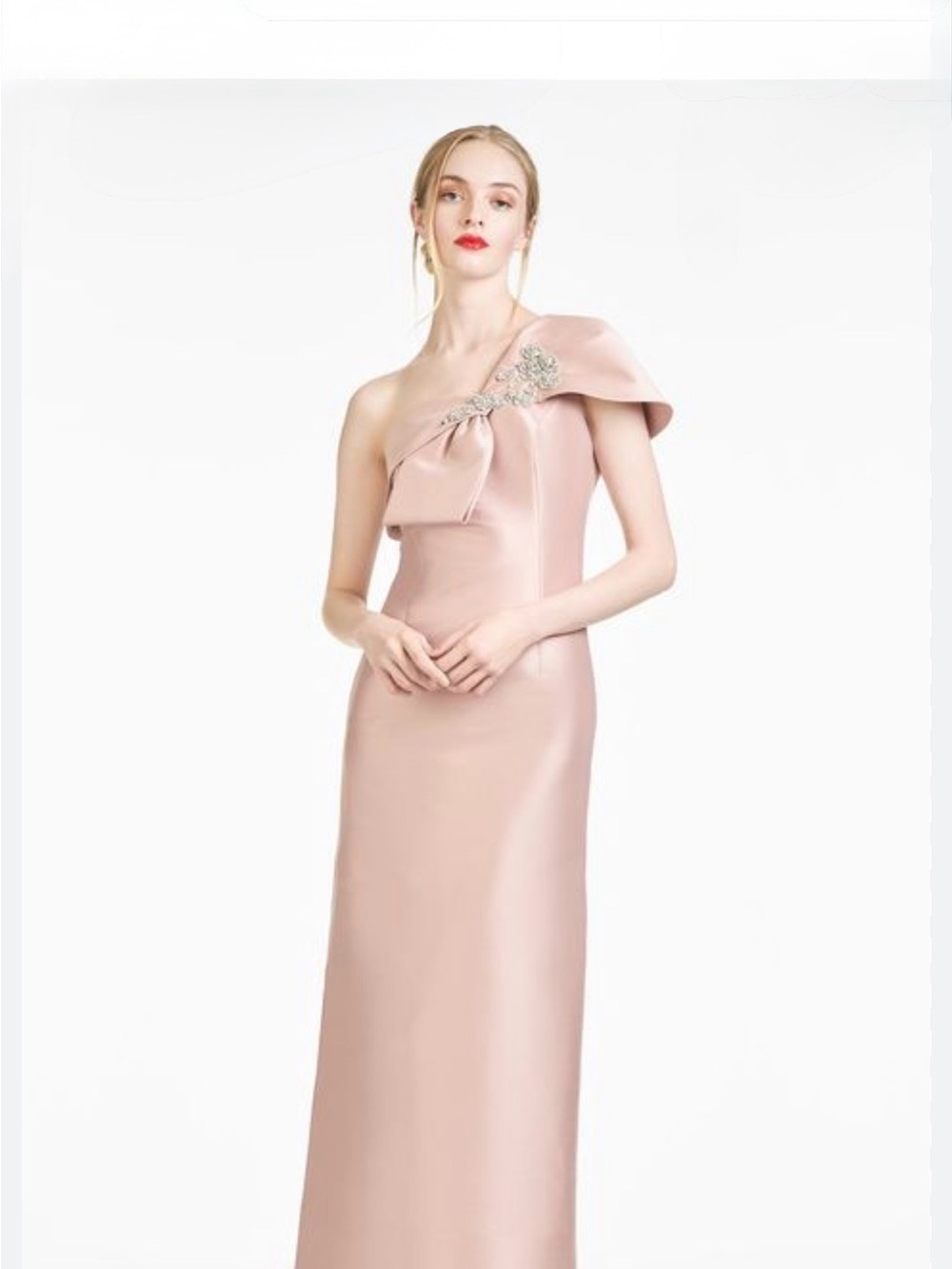 NEW With tags Sachin and Babi INES GOWN BLUSH SZ 8 with a Crystal Bow RT 995